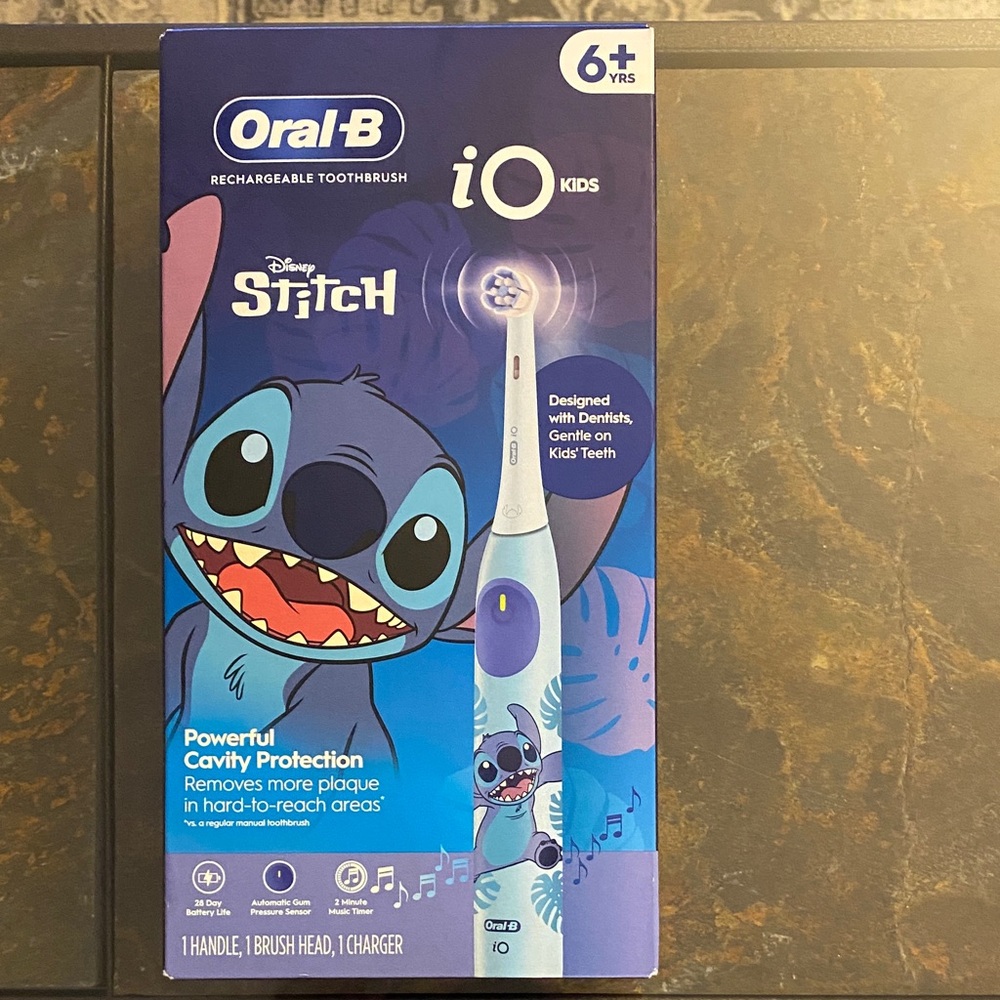 Oral-B iO Kids rechargeable Toothbrush with Stitch Design
